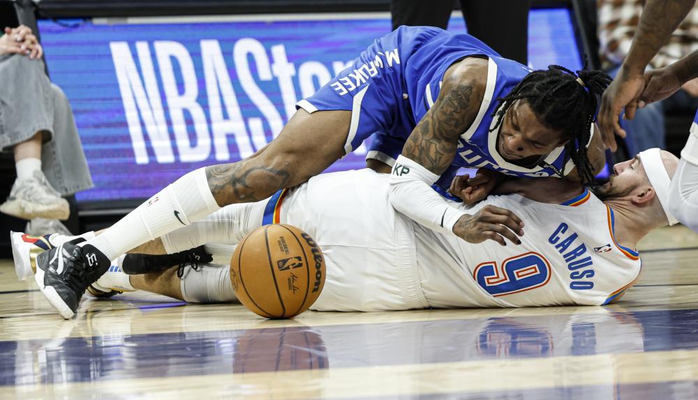 球队防线屹 球队防线屹