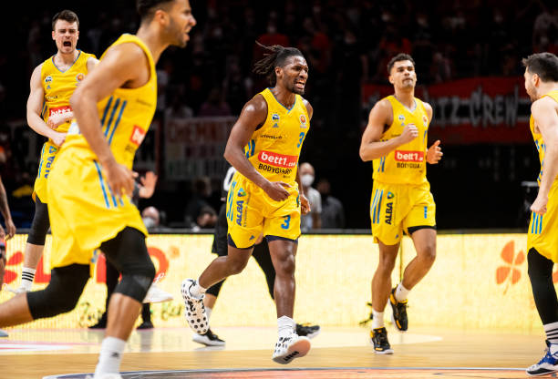 逐渐转变为 逐渐转变为